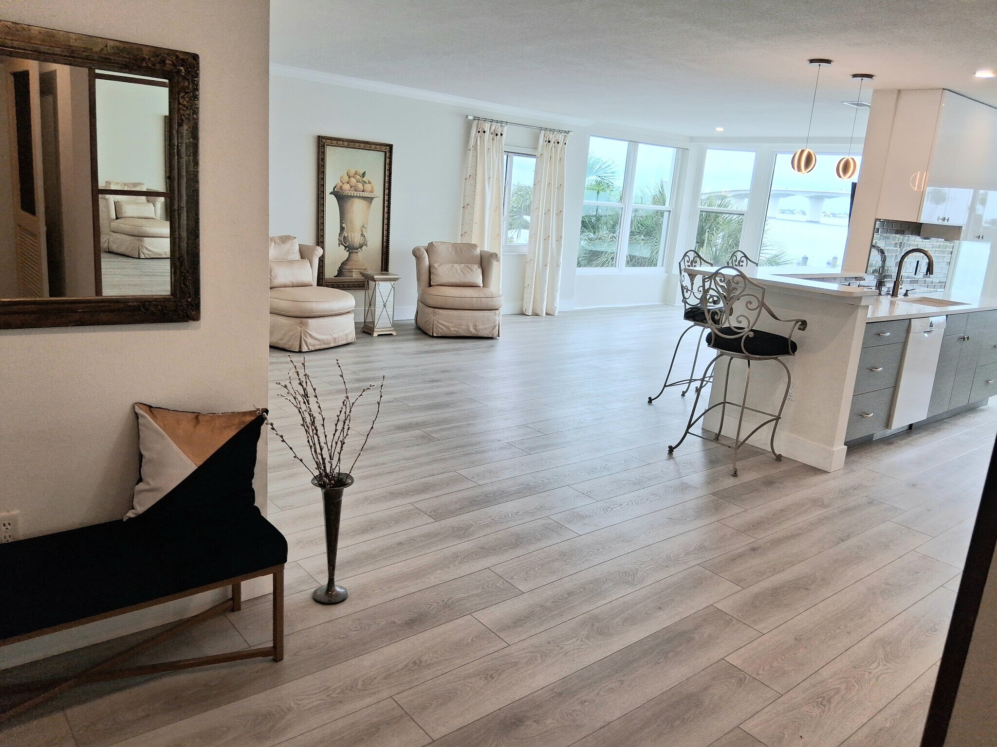 Open concept - 174 Golden Gate Pt