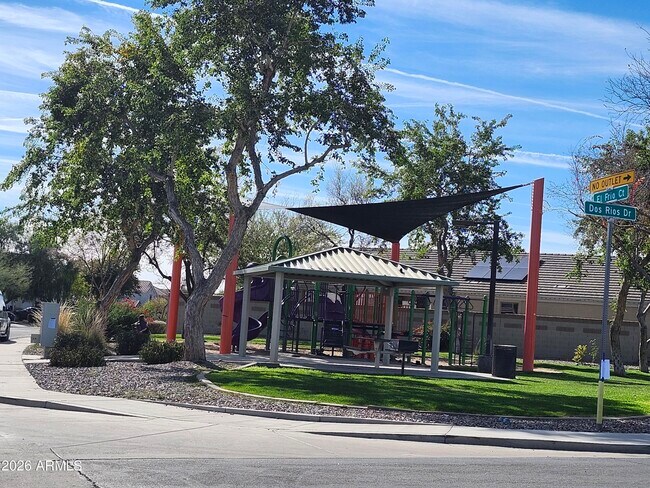 Building Photo - 23739 N El Frio Ct