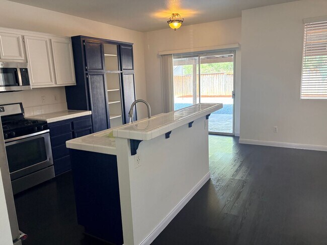 Building Photo - SINGLE STORY HOME LEASE AVAILABLE IN MENIFEE!!!