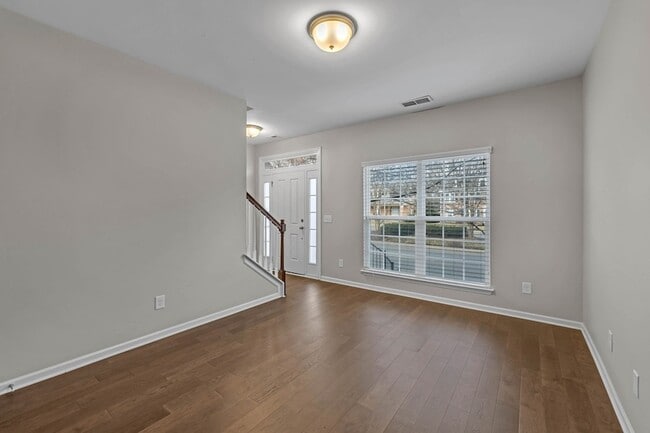 Building Photo - 2114 Middle Tennessee Blvd