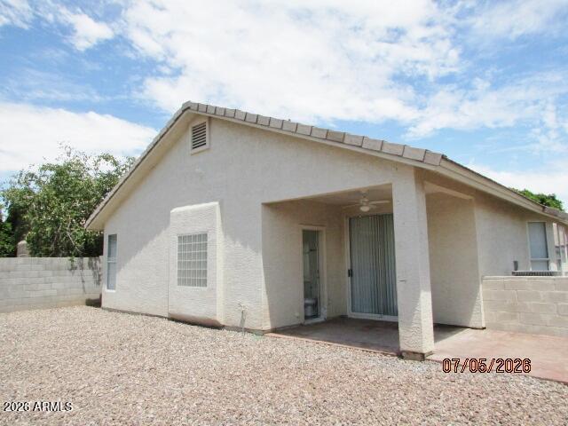 Building Photo - 6135 W Navajo Dr