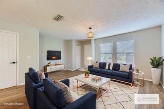 Building Photo - 5855 Monroe Crossing