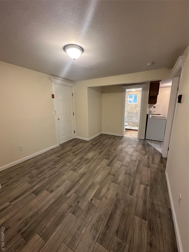 Building Photo - 1 Huron Dr