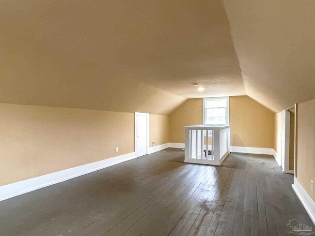 Building Photo - 2615 W Jackson St