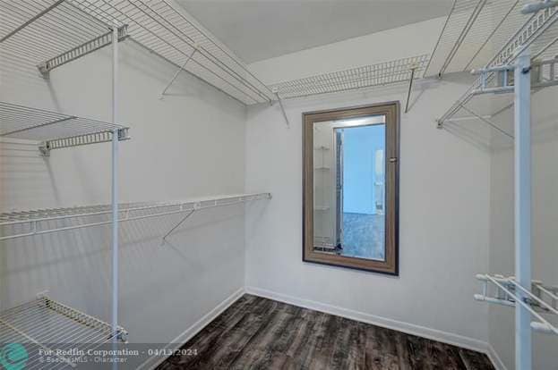 Building Photo - 4401 Martinique Ct
