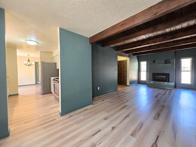Building Photo - 3004 Plaza Blanca