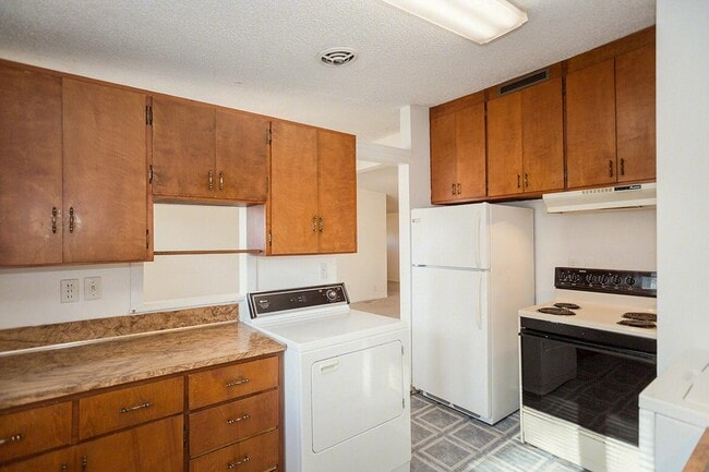 Building Photo - 500 Eldora Ln