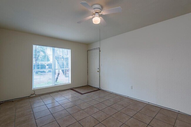 Building Photo - 6810 Westover St