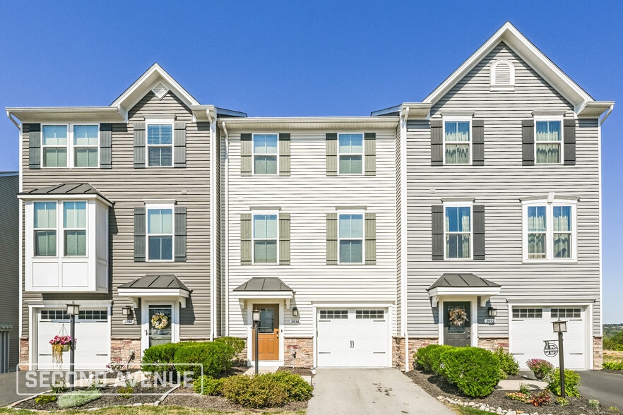 Primary Photo - 2034 Cade Dr