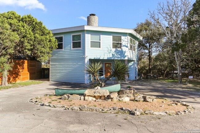 Building Photo - 1433 Riviera Dr