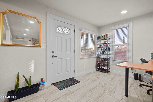 Building Photo - 10628 Springwood Dr