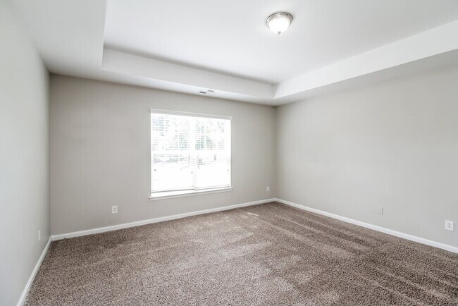 Building Photo - 4013 Lawrence Daniel Dr