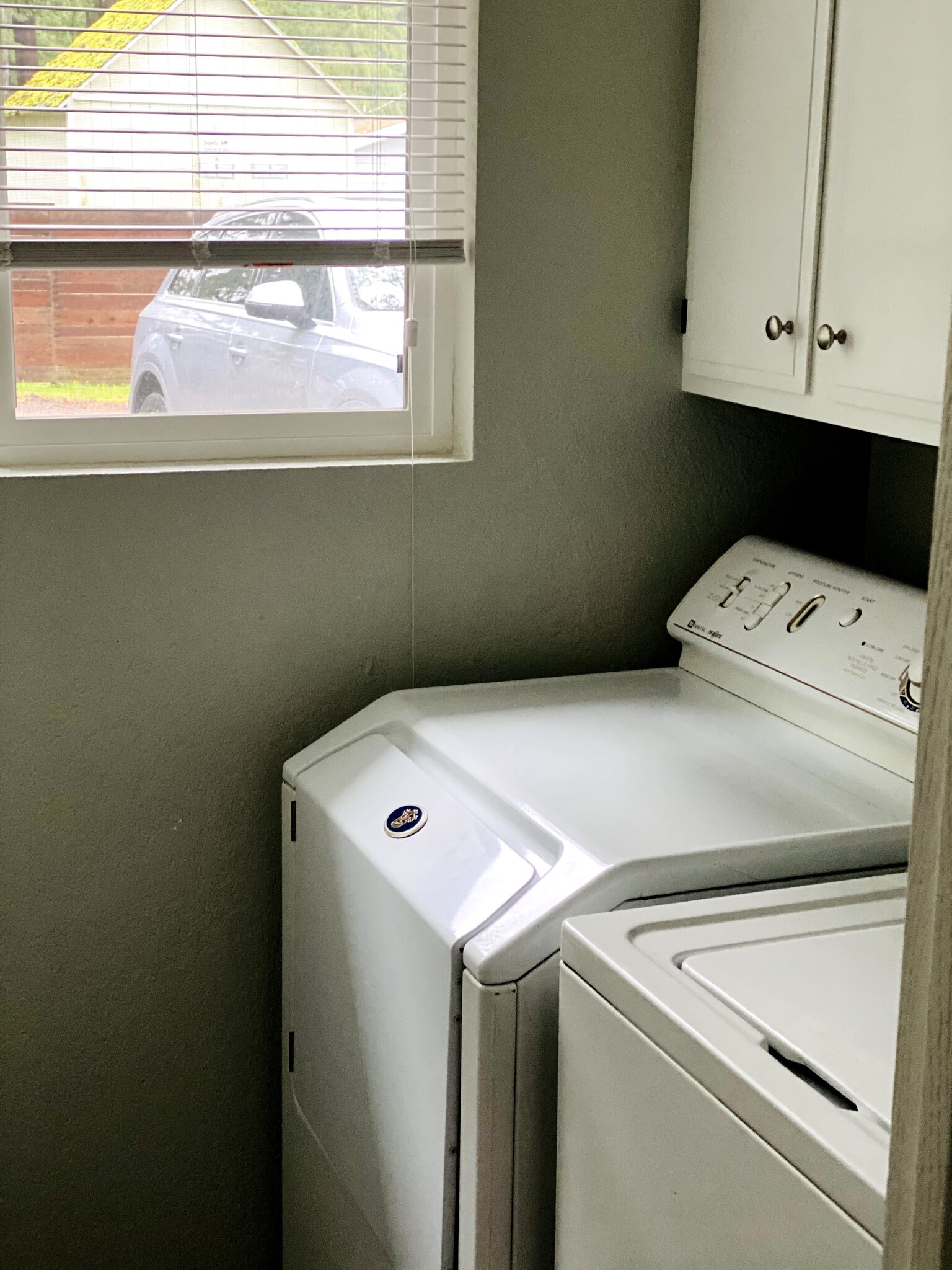 In Unit Laundry - 330 SE Donnelly Ln