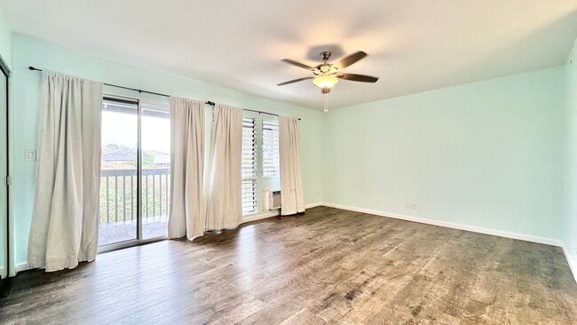 Building Photo - UPDATED 3 BEDROOM WITH 2 CAR GARAGE IN AIEA