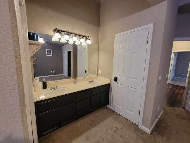 Building Photo - 9316 Caulfield Dr