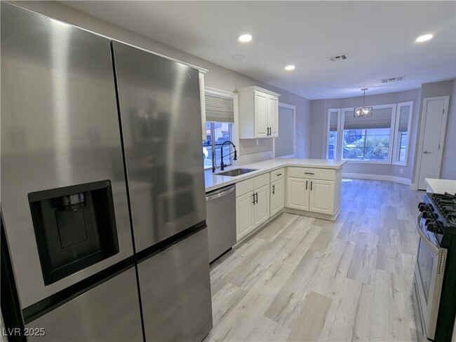 Building Photo - 7049 Magic Moment Ln