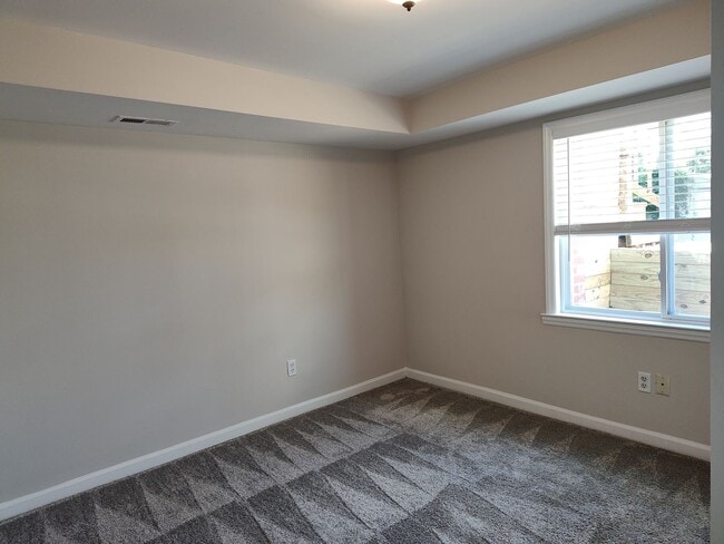 Building Photo - Recently renovated 2-bedroom Duplex in LoSo!