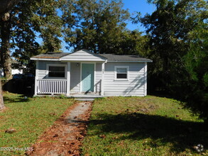 Building Photo - 609 Broad St