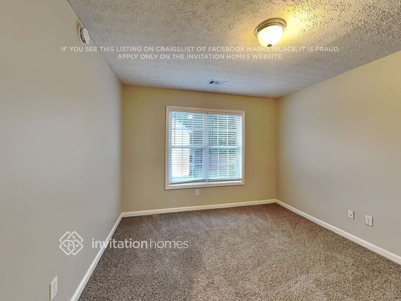 Building Photo - 10153 N Links Dr