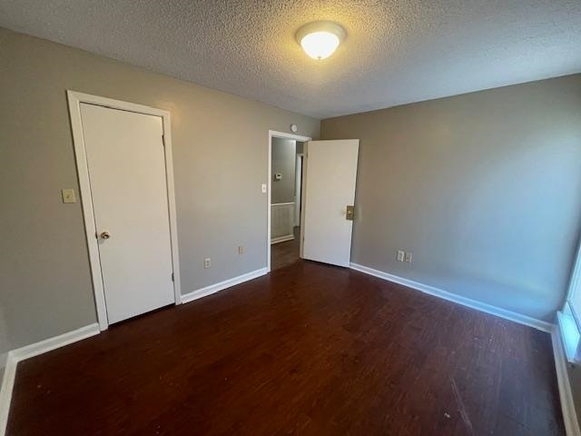 Building Photo - 160 Colonial Dr