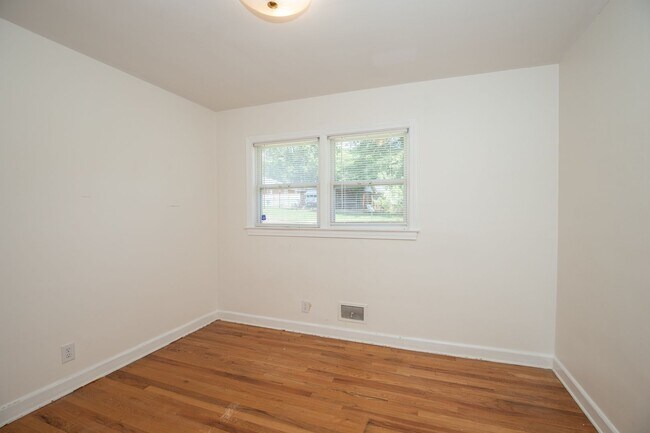 Building Photo - ? Stunning 3 Bedroom, 2 Bathroom Home! ?