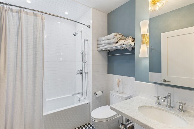 Building Photo - 80 Broad St