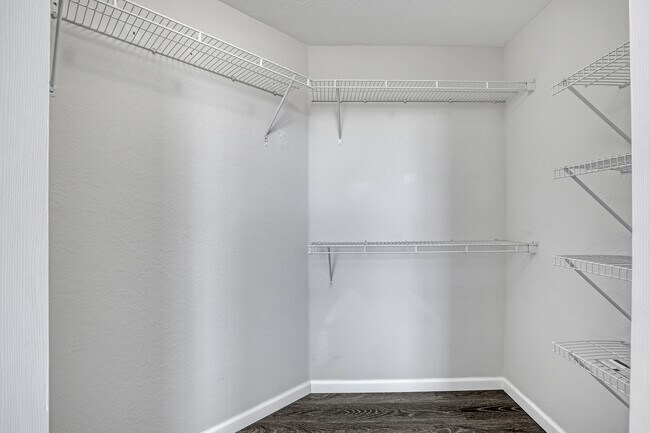 Building Photo - 11026 Legacy Dr