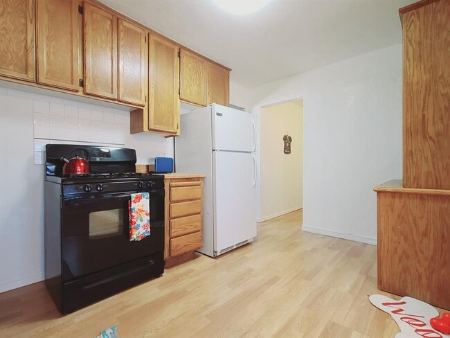 Building Photo - 3512 N Holman Ct