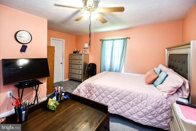 Building Photo - 1600 Ora Lea Ln