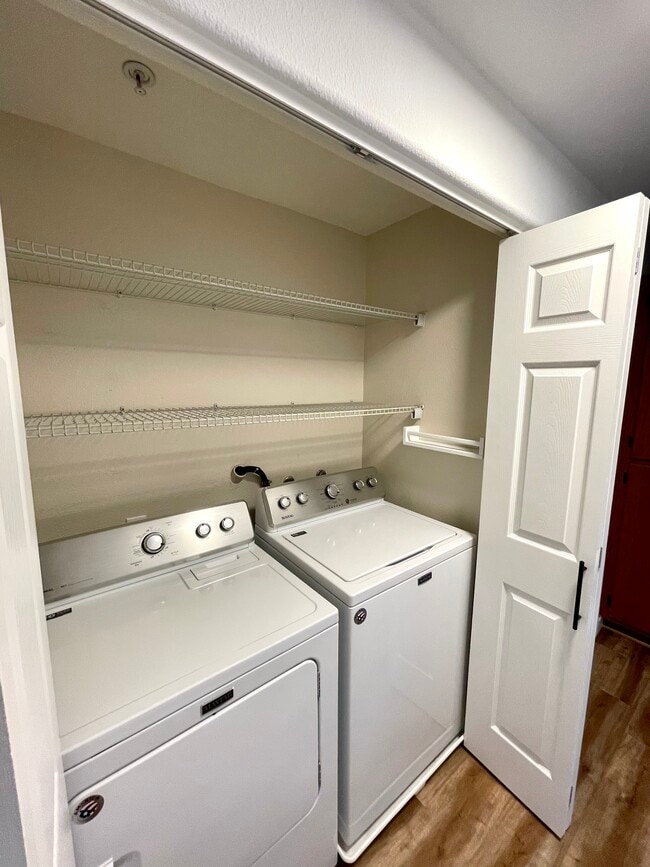 Building Photo - 31407 Taylor Ln