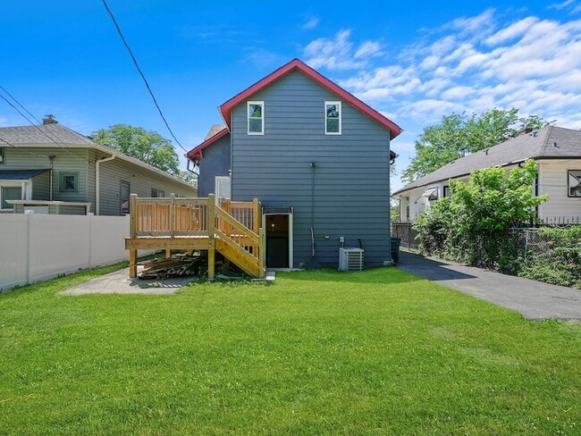 Building Photo - 811 S 7th Ave