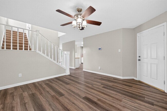 Building Photo - 3219 Watercliff Ct