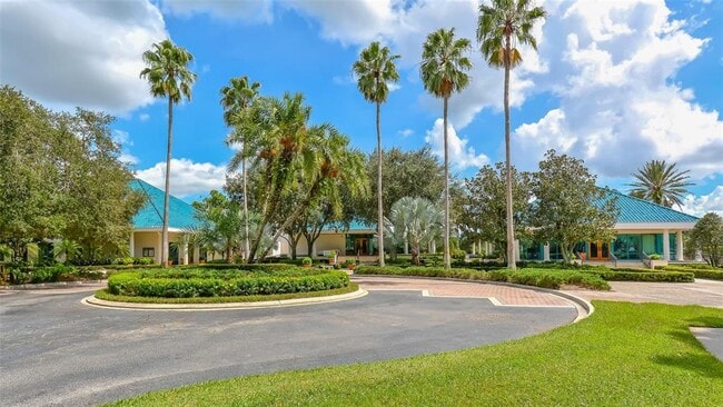 Building Photo - 8009 Hampton Ct