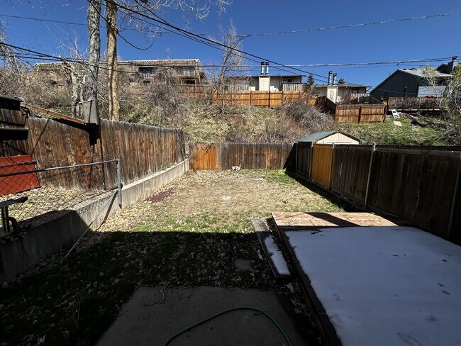 Building Photo - "Charming 2-Bed Retreat with Hardwood Floors in Golden, CO!"