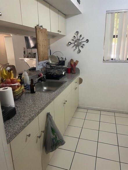 Building Photo - 590 NW 114th Ave