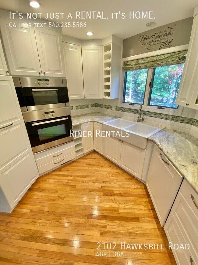 Building Photo - 2102 Hawksbill Rd