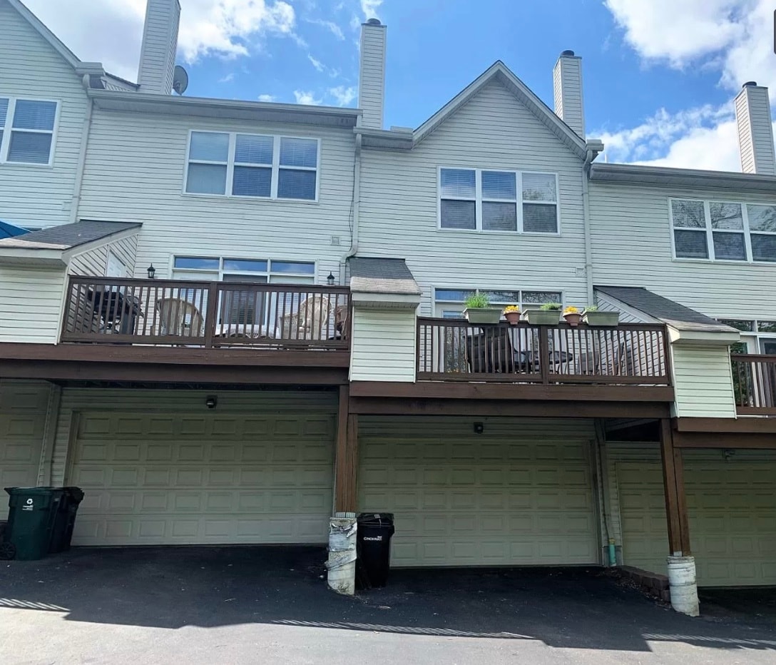 Building Photo - 2550 Cleinview Ave