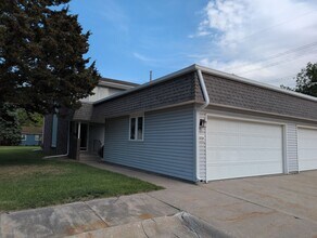 Building Photo - Fully Updated 3 Bedroom 3 Bath Townhouse with 2 Stall Attatched Garage