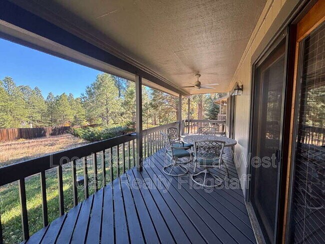 Building Photo - 2340 N Plateau Dr