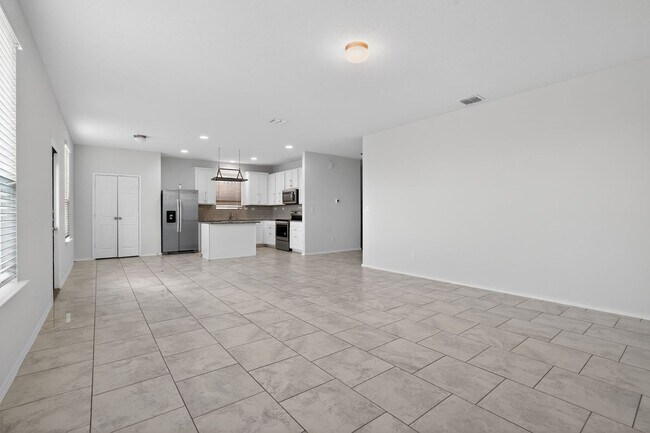 Building Photo - 4 Weeks Free!!! Beautiful 3 Bedroom Home in New Braunfels – Spacious Layout & Prime Location!