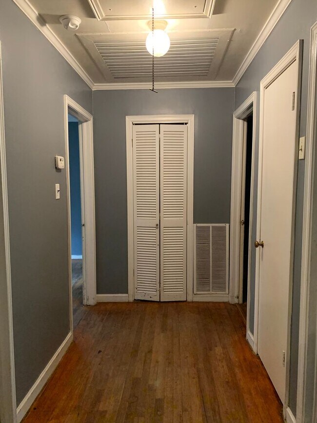 Building Photo - 307 Rosedale Pl