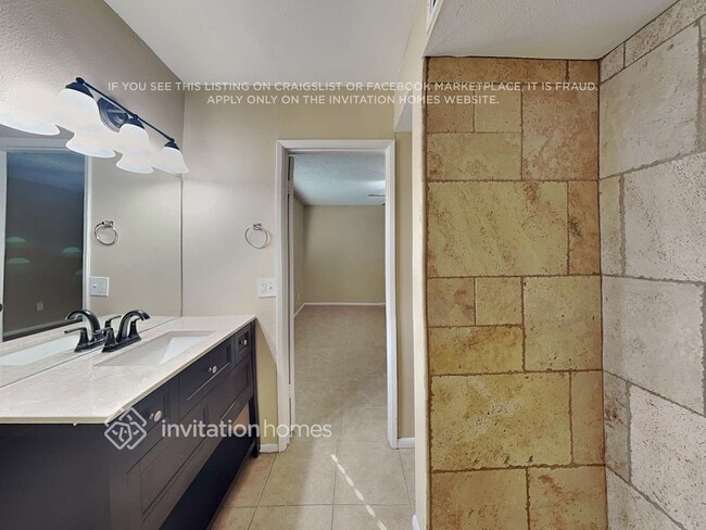 Building Photo - 9635 N 35th Ln