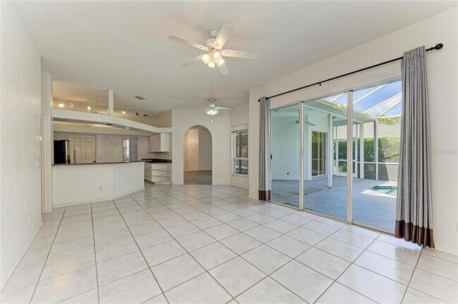 Building Photo - 4805 76th Ct E