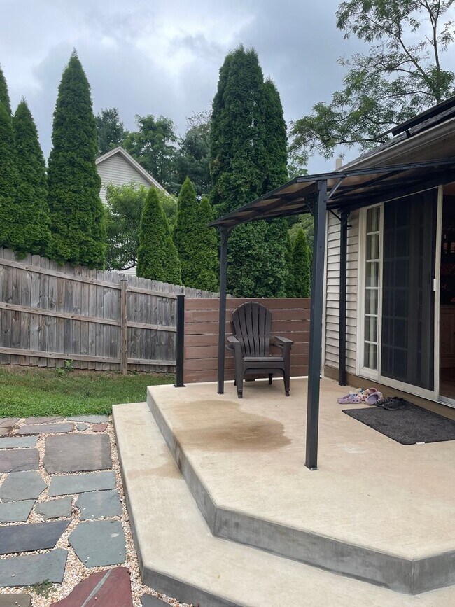 Building Photo - 3 Bedroom House in Marysville