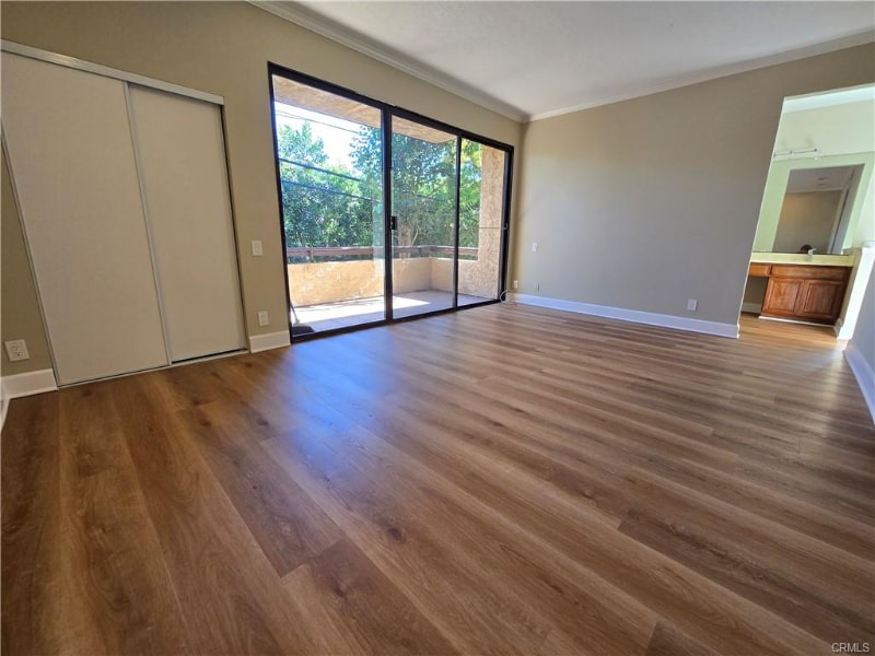 Building Photo - 13214 Moorpark St