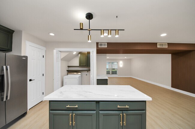 Building Photo - 14647 Perthshire Rd