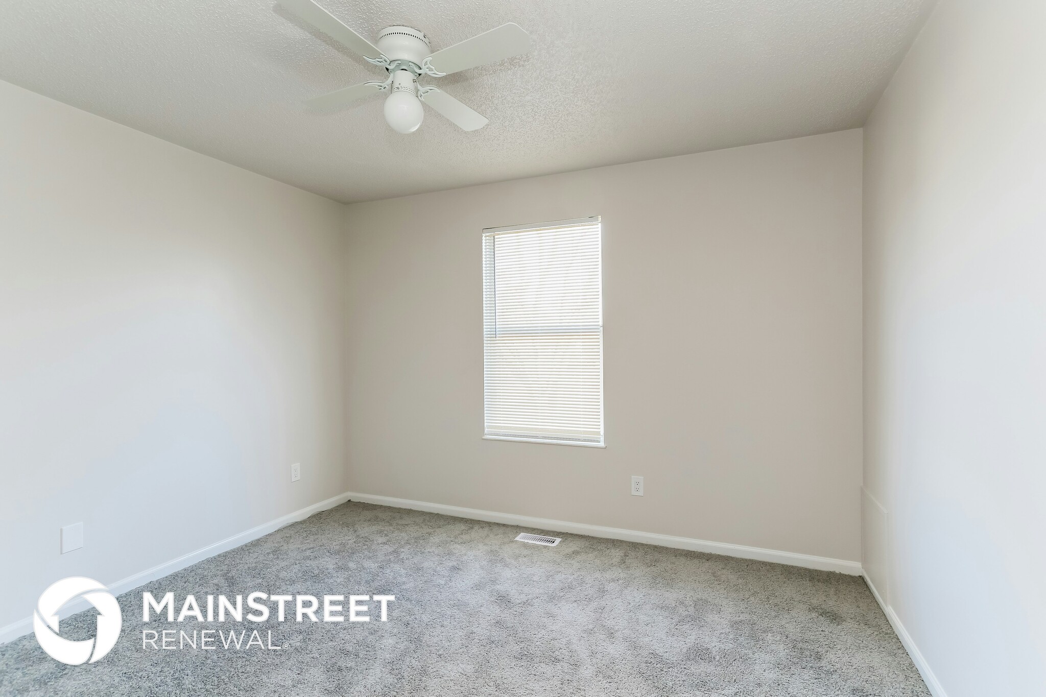 Building Photo - 1386 Tilia Ct