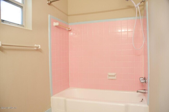 Building Photo - 2775 Herschel St