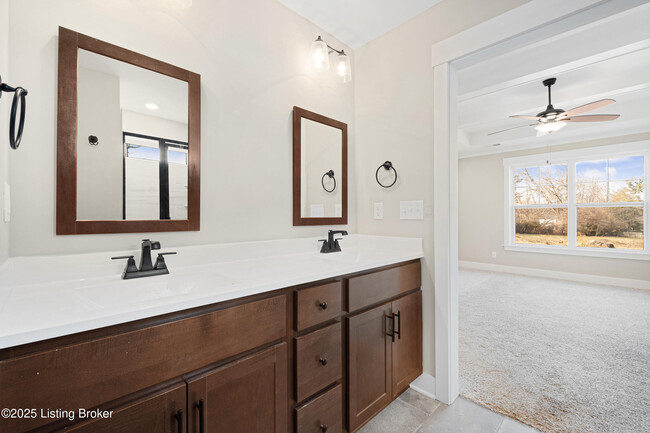 Building Photo - 9203 Harvester Pl