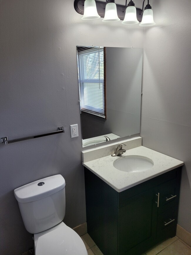 Building Photo - 4712 Western Ave